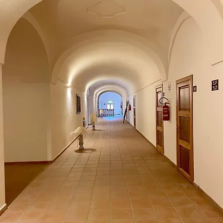 Conventolaurino 3*